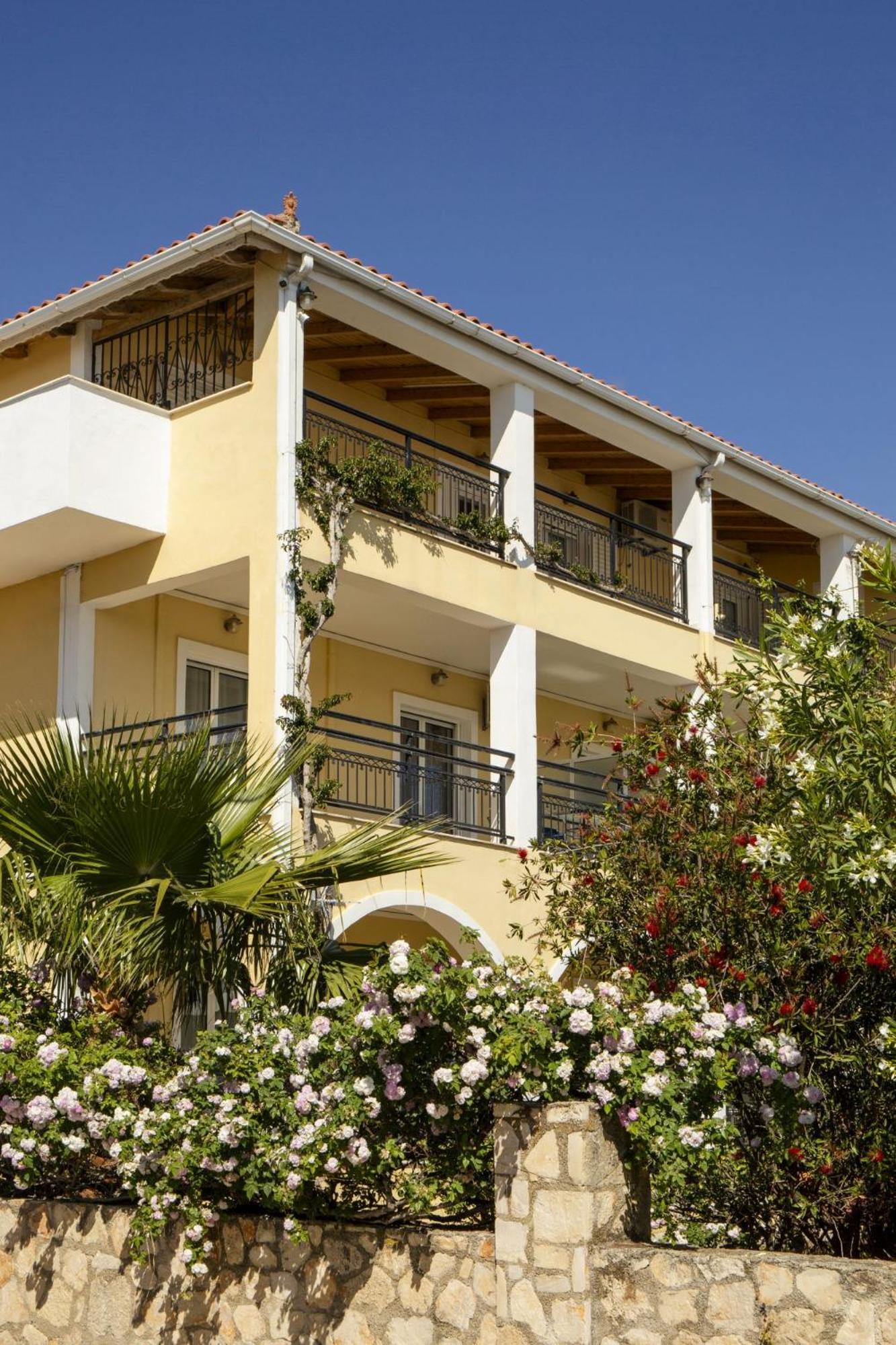 Searocco Studios & Apartments - Close To Alykes Center, By Zantewize Dış mekan fotoğraf